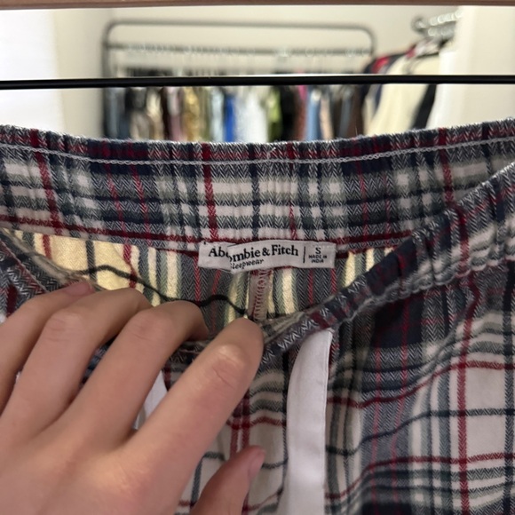 Abercrombie & Fitch | Plaid Sleep set | Size: Small - Picture 11 of 12
